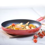 Le Creuset Bratpfanne mit Holzgriff 26cm - in 3 Farben