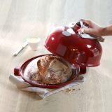Emile Henry Brot-Set mit Haube - in 3 Farben