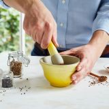 Le Creuset M�rser - in versch. Farben